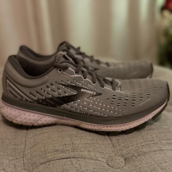 Brooks Ghost 13 Gray Athletic Shoe Sneakers Size 8 Women’s ✨Used Condition - Picture 2 of 7